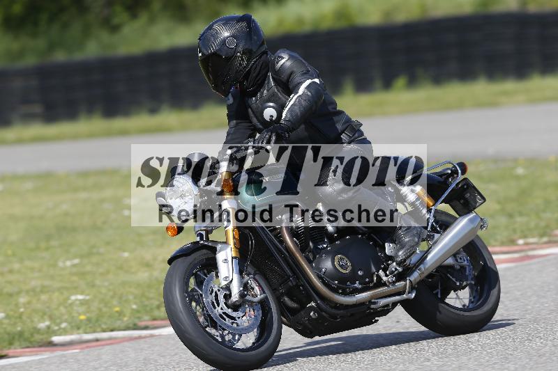 /Archiv-2025/09 22.04.2025 Cornu Master School ADR/gruen-vert/23